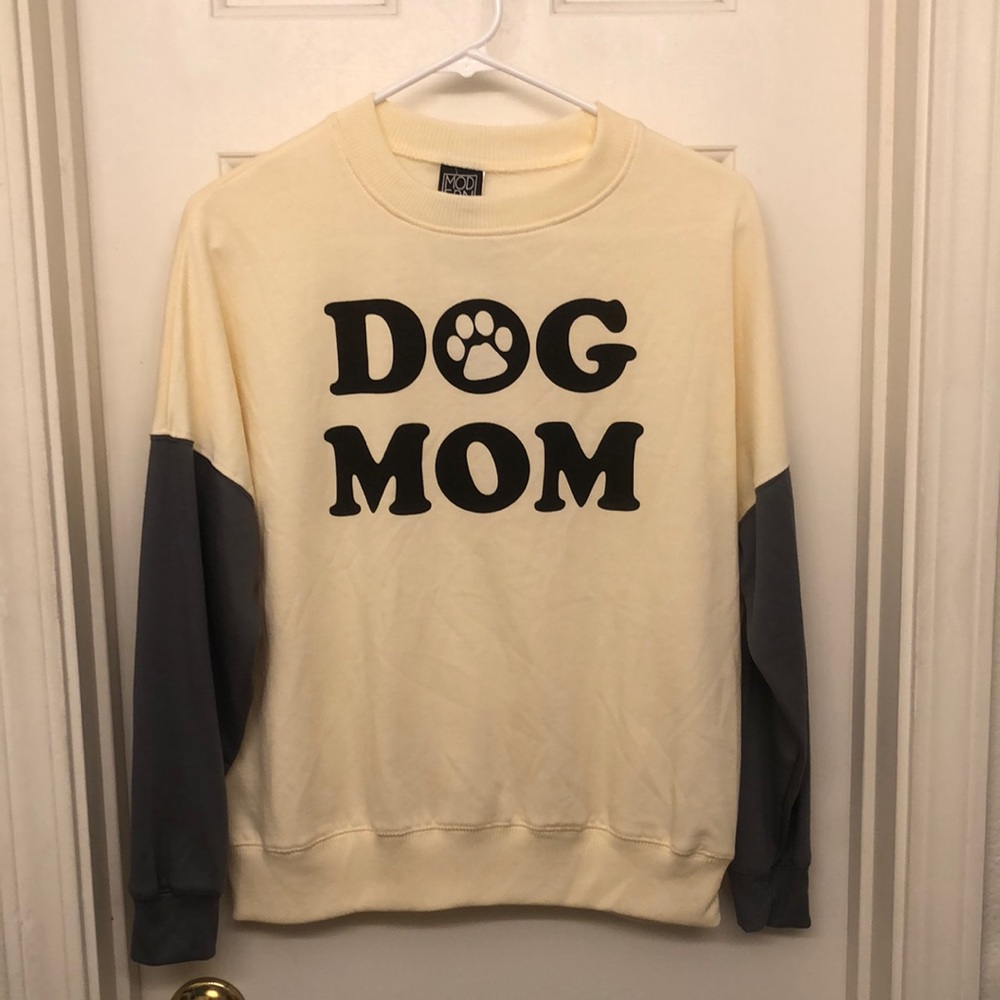 Dog mom long sleeve shirt NWT